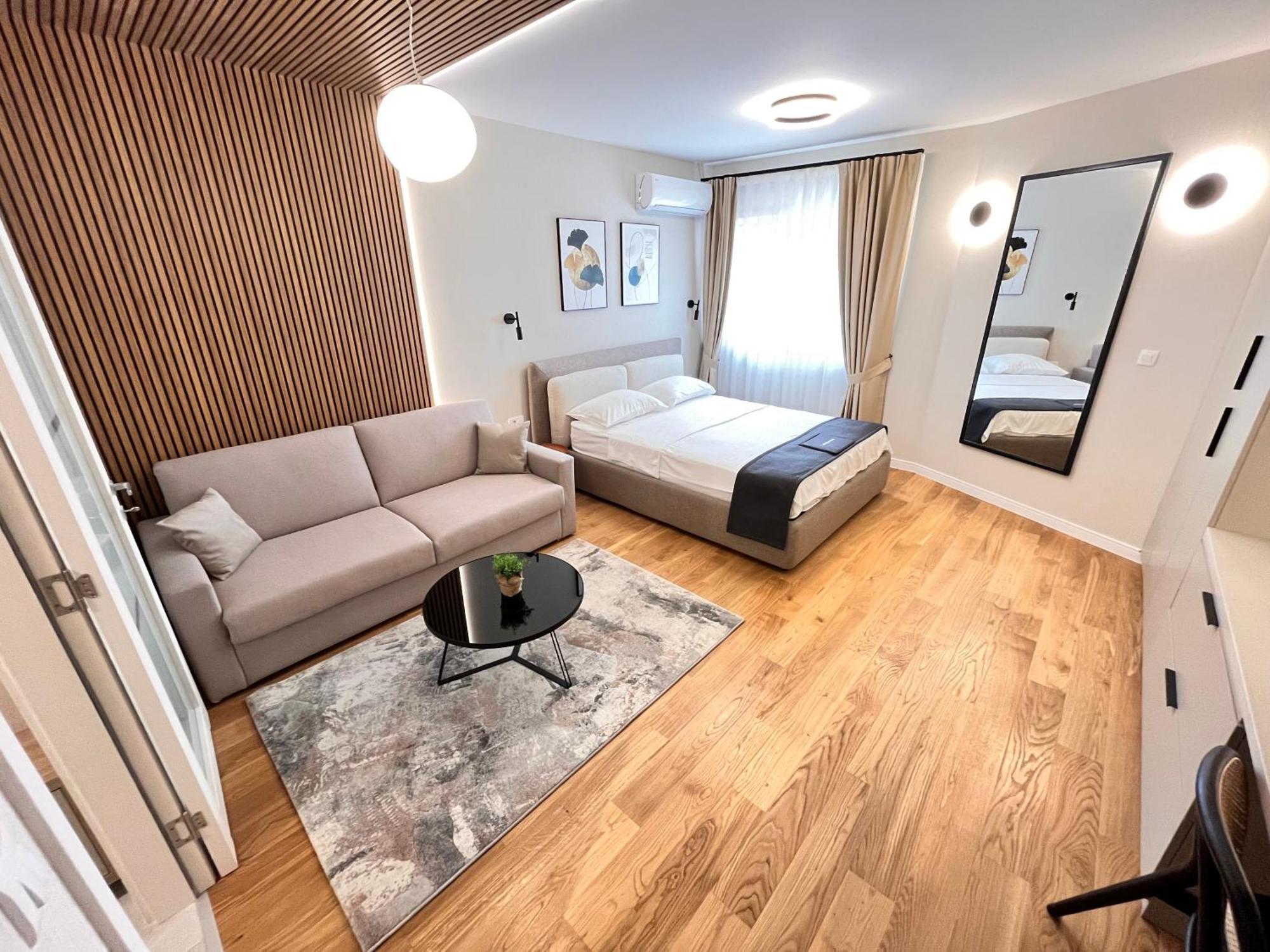 28- Luxury * Подгорица