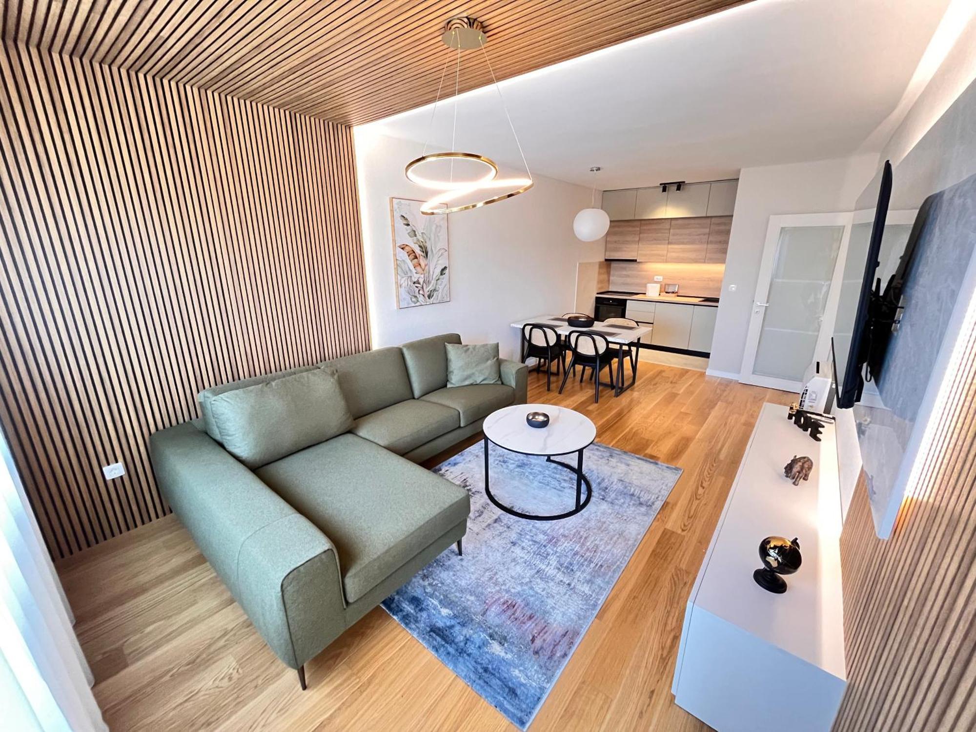 28- Luxury * Podgorica